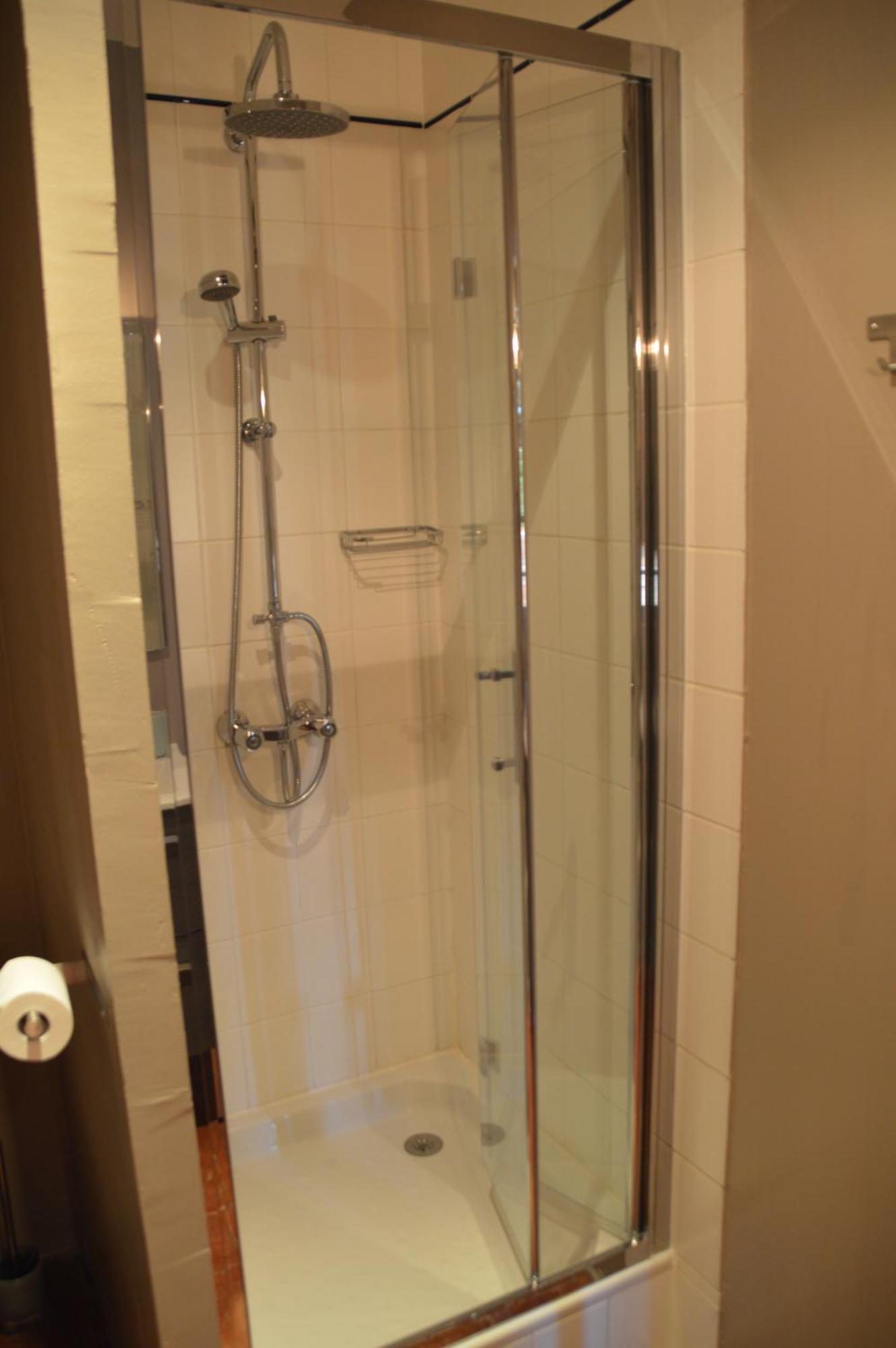 Le Voyageur - Chambres D'Hotes Olonzac Bilik gambar